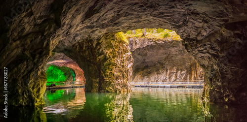 Flooded cave. Failure in Ru...