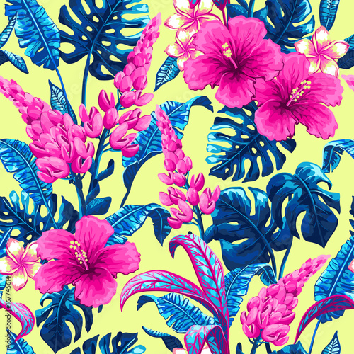 Tropical seamless pattern with palm leaves.