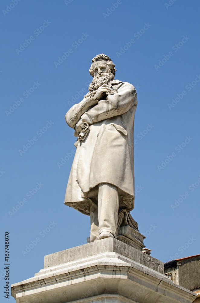 Nicolo Tommaseo statue, Venice