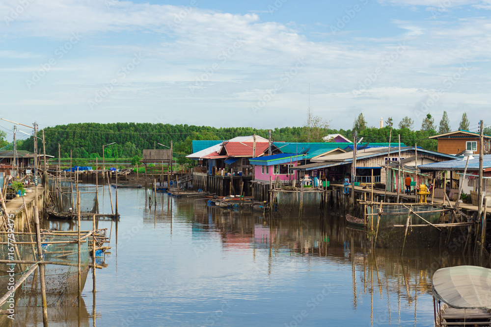 Chanthaburi, Thailand July 23, 2017: Fishing village Home by the sea Have a career as a fisherman Income comes from the sale of fish, shrimp, crab and shellfish.