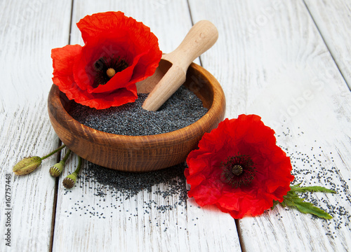 Bowl with poppy seeds