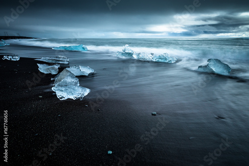 Eis-Diamant am Black Diamond Beach in Südisland © schame87