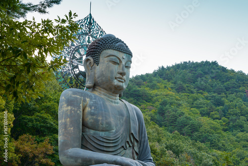 Buddha statue at Sinheungsa Temple in Seoraksan National Park, South korea