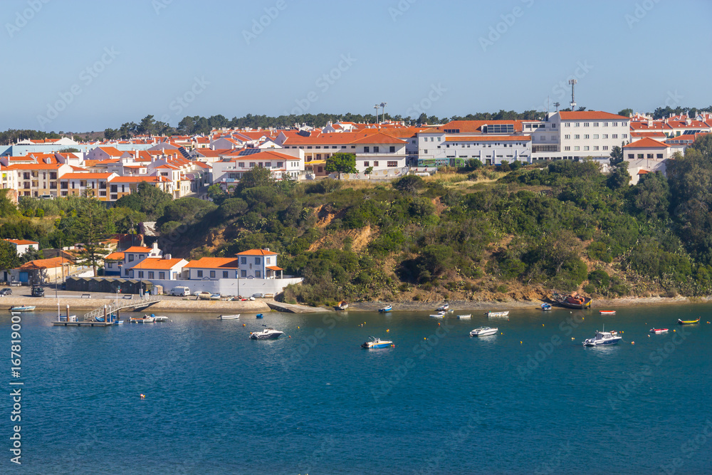 Obraz premium Mira river in Vila Nova de Milfontes