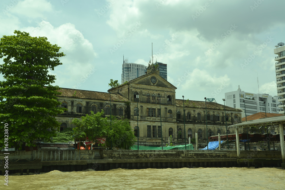 Naklejka premium Bangkok, Chao Praya, Skyline, Klongs