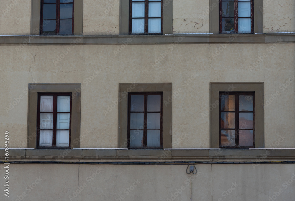 Fototapeta premium Details of the exterior of Italian buildings in Florence, Tuscany, Italy.