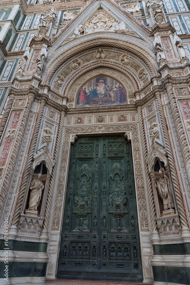Details of the exterior of the Cattedrale di Santa Maria del Fiore ( 