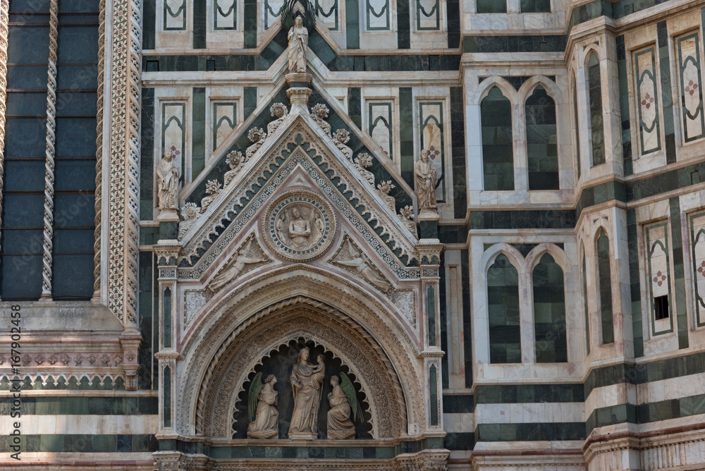 Details of the exterior of the Cattedrale di Santa Maria del Fiore ( 