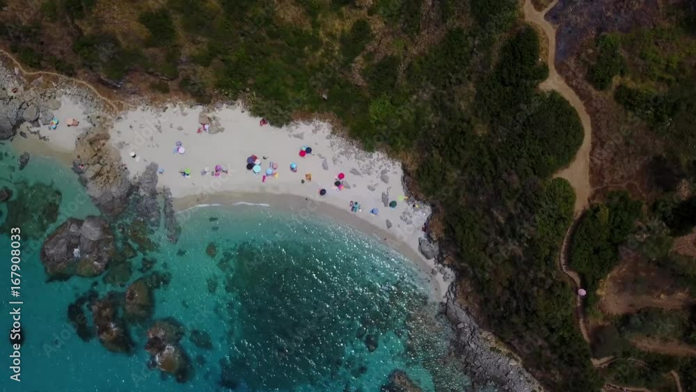 Paradiso Del Sub Spiaggia Con Promontorio A Picco Sul Mare Zambrone paradiso-del-sub-spiaggia-con-promontorio-a-picco-sul-mare-zambrone