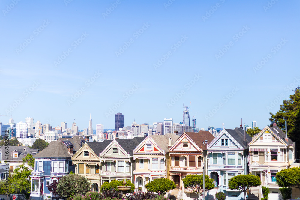 Fototapeta Painted Ladies, San Francisco Skyline, California