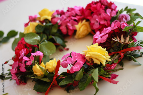 A wreath of our garden flowers !
