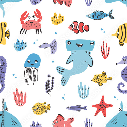 Sea life seamless pattern. Hand drawn algae, blowfish, puffer, crab, hammerhe...