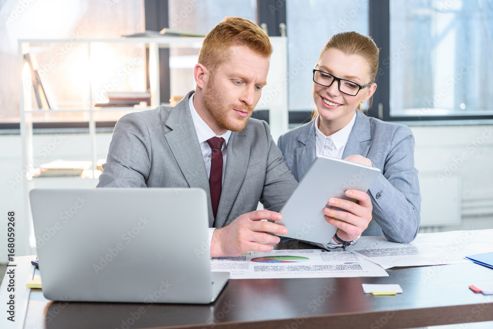 businesspeople businesspeople