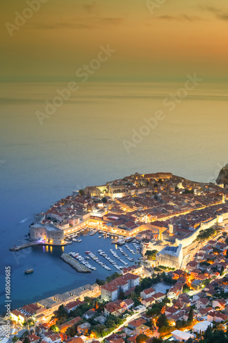 Fototapeta Naklejka Na Ścianę i Meble -  An aerial view of the ancient old town Dubrovnik at sunset in Dalmatia, Croatia.