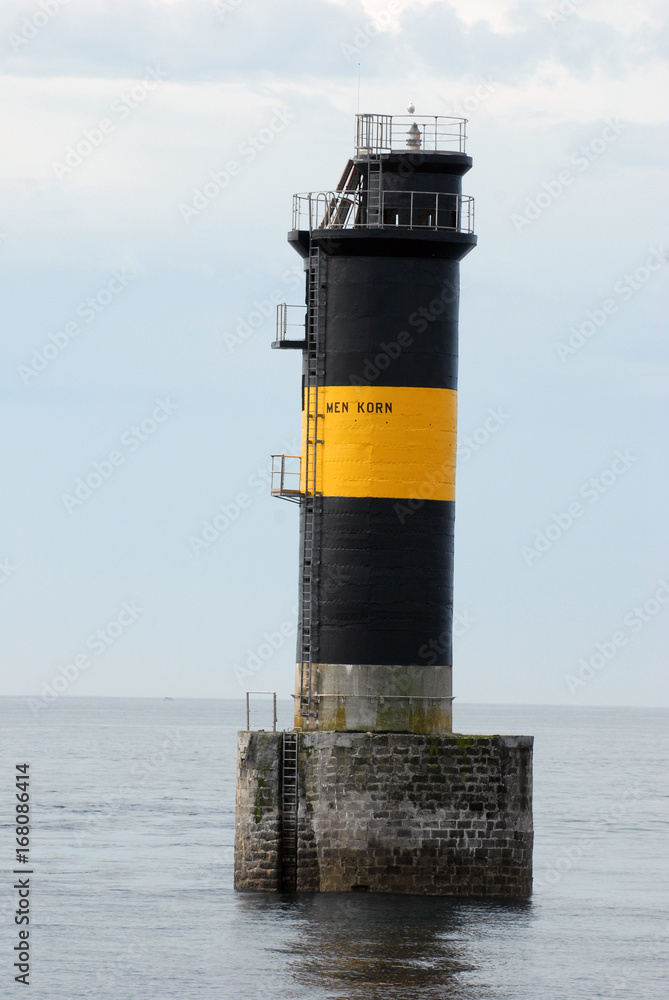 Balise de Men Korn au large de l'île de Ouessant Balise de Men Korn au large de l'île de Ouessant