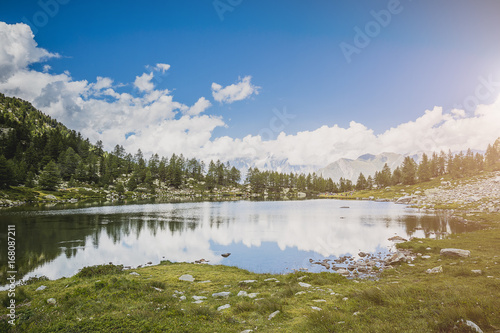 Fototapeta Naklejka Na Ścianę i Meble -  lago d'arpy, lago di montagna