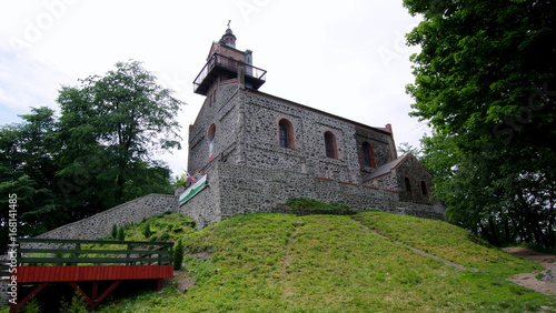 Kościół Nawiedzenia Najświętszej Maryi Panny na Ślęży - turystyczne miejsca na Dolnym Śląsku