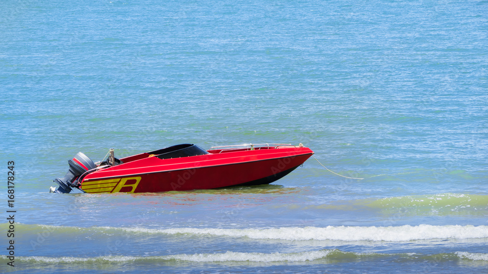 Sea in Pattaya, Thailand 12 August 2017 - Speed boat on Pattaya beach, Thailand. Sea in Pattaya, Thailand 12 August 2017 - Speed boat on Pattaya beach, Thailand.