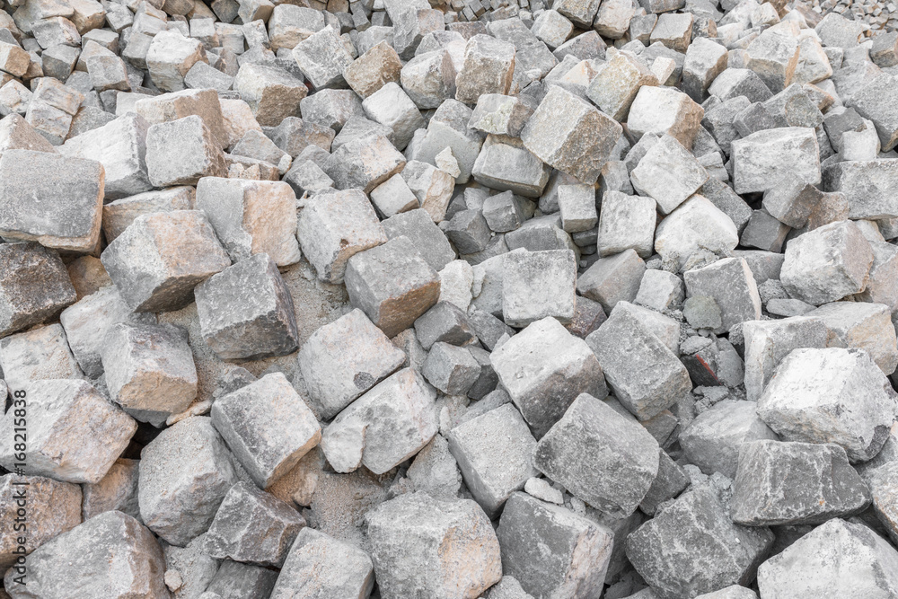 Viele Granit Pflastersteine auf einem Haufen Viele Granit Pflastersteine auf einem Haufen