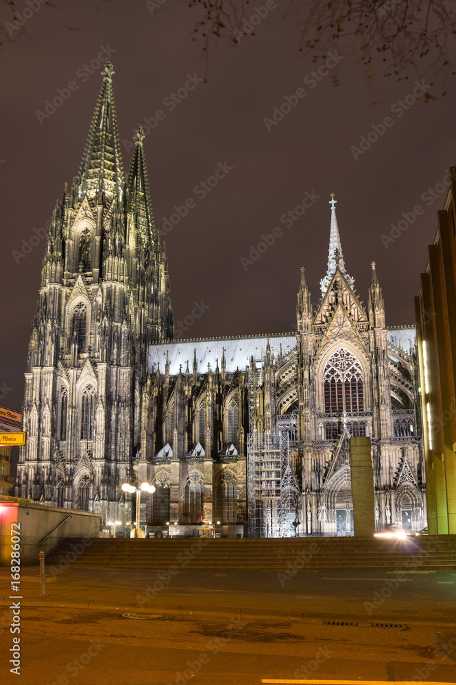 Night view of Cologne Cathedral