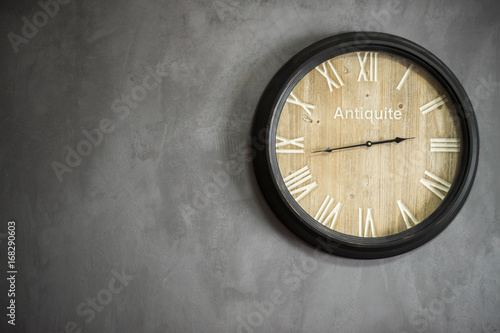 Wallpaper Mural antique Wall clock on concrete wall Torontodigital.ca