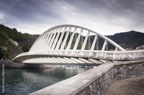 Puente del puerto Ondarroa