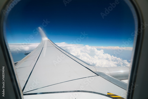 Widok z okna samolotu photo