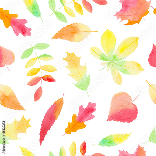 Watercolor seamless pattern with hand drawn autumn leaves.