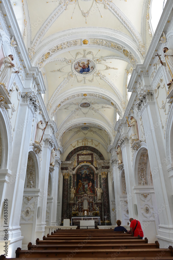 Innenansicht der Klosterkirche- Abtei Marienberg Benediktinerkloster in Vinschgau Südtirol, Italien 