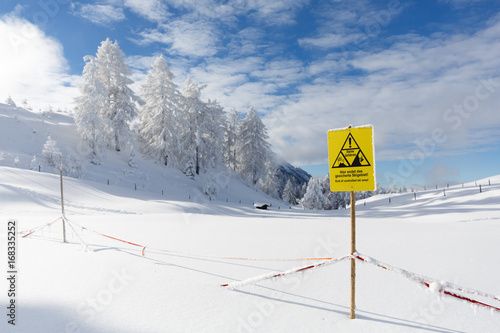 Vorsicht Alpine Gefahr