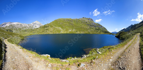 Eine Seeumrundung am Giglachsee photo