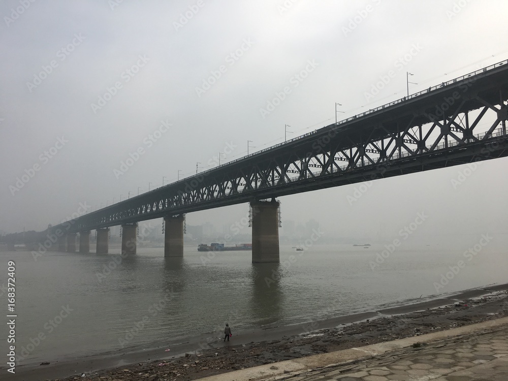 Fototapeta premium Old double deck bridge Wuhan Yangtze river Great Bridge