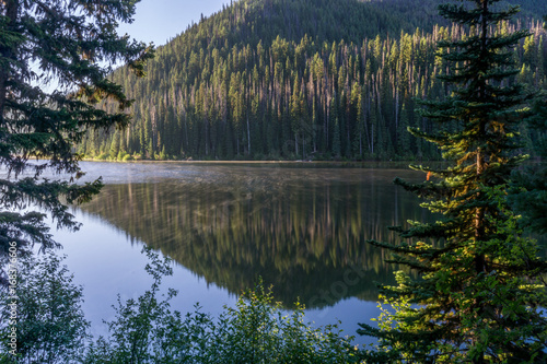 Fototapeta Naklejka Na Ścianę i Meble -  Mountain lake in mountains at sunny day British Columbia Canada.