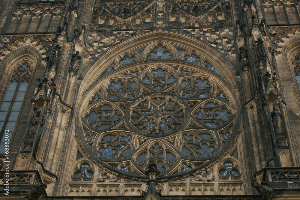 Rosone della cattedrale gotica di San Vito nel castello di Praga