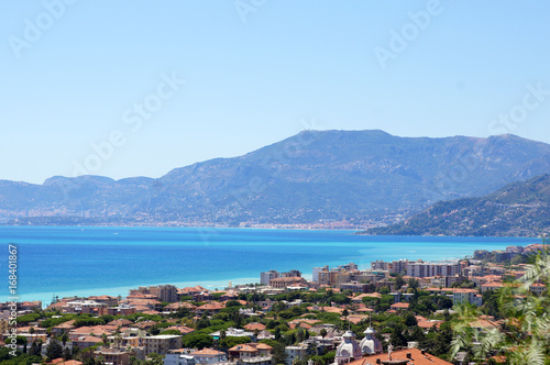 Bordighera, vue sur la côte française et monégasque