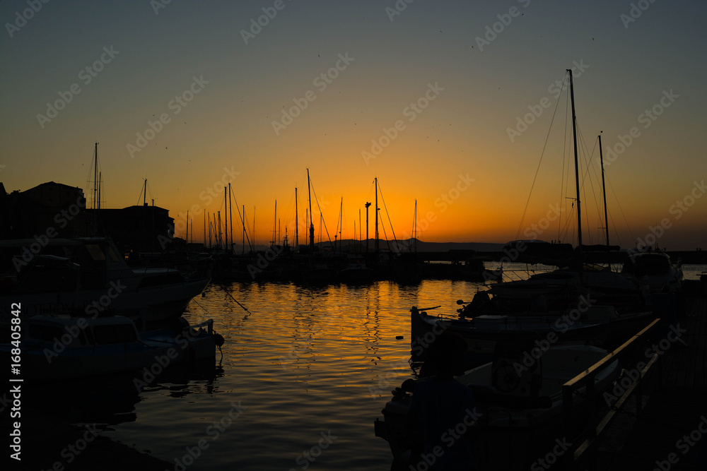 Fototapeta premium Chania old port sunset