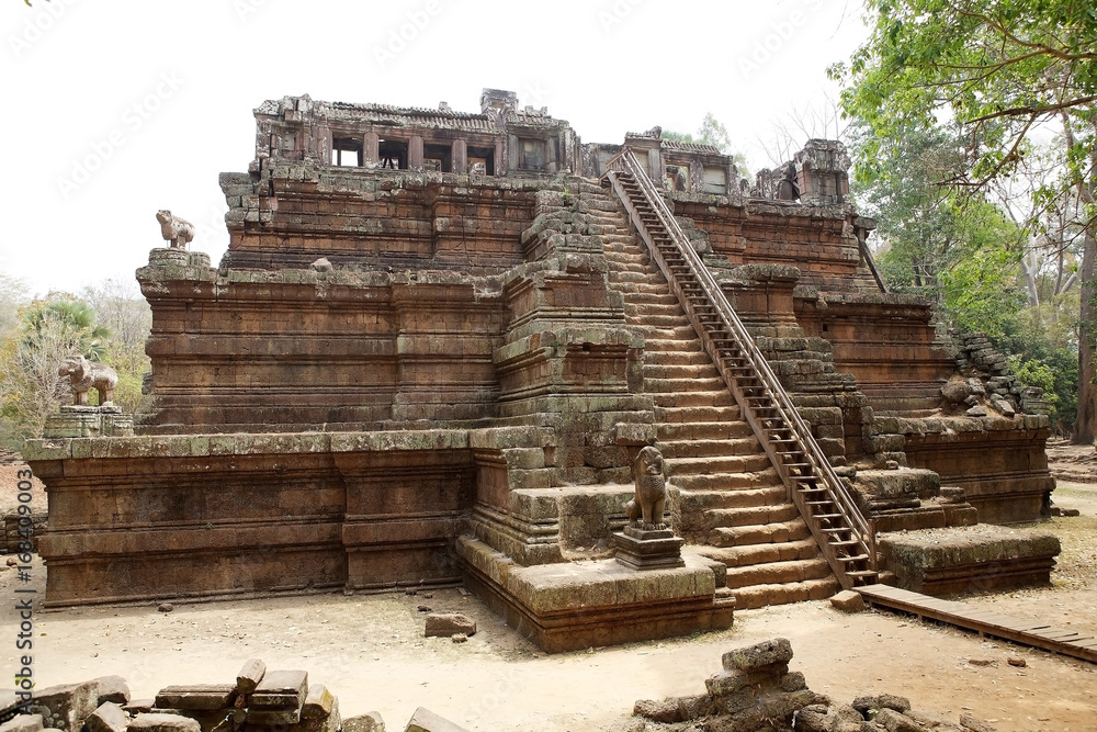 Phimeanakas temple Phimeanakas temple