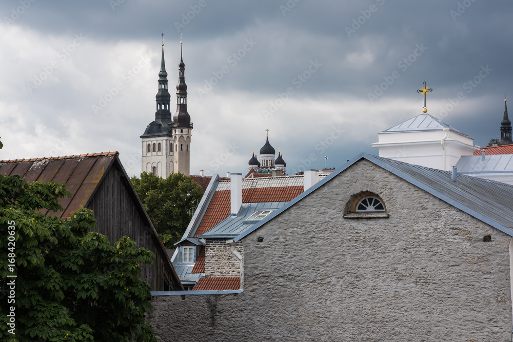 Obraz na płótnie Chmury nad Tallinnem I w salonie