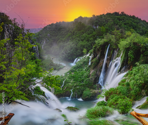 Fototapeta Naklejka Na Ścianę i Meble -  sunrise over the waterfall in Plitvice ,Croatia