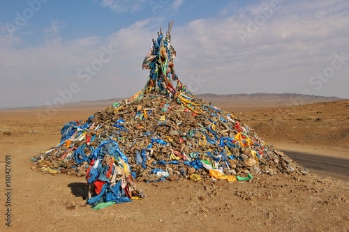 Ovoo en mongolie photo