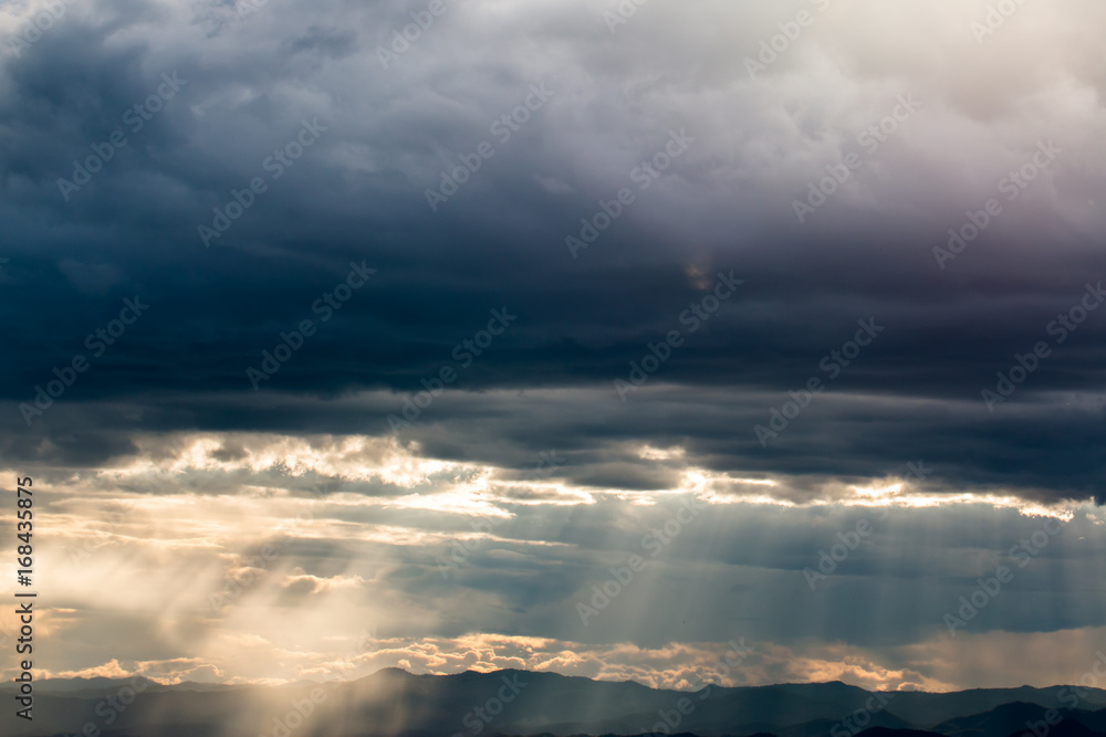 Obraz premium colorful dramatic sky with cloud at sunset