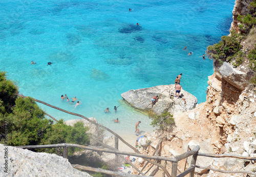 Mare di Sardegna, vacanza estiva in Italia Acque cristalline, limpide, azzurre, smeraldo e turchesi della Sardegna. Sabbia bianchissima. photo