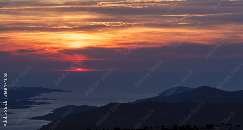 Fototapeta premium Najwyższy szczyt Sveti Nikola na wyspie Hvar