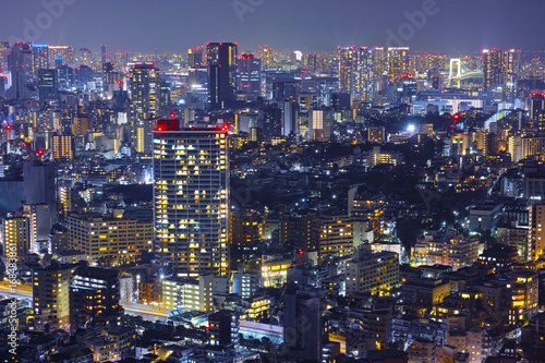 東京のビジネス街の夜景 © 7maru