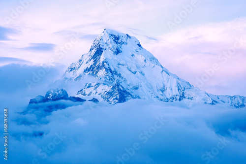 Blick vom Poon Hill auf den Annapurna South und den Hiunchuli