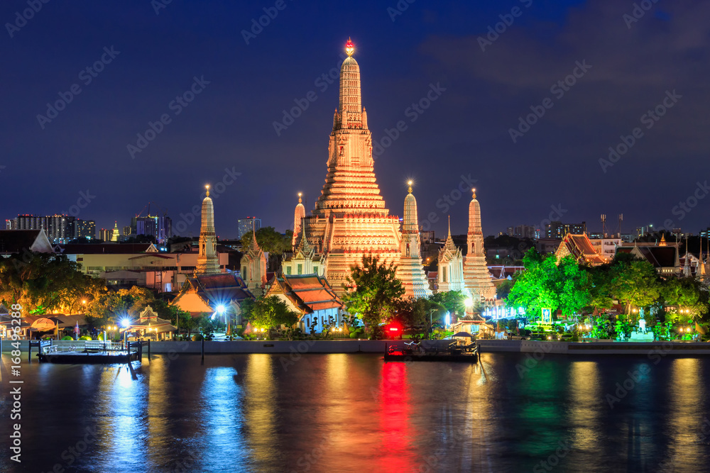 Wat arun night view temple in bangkok, Thailand