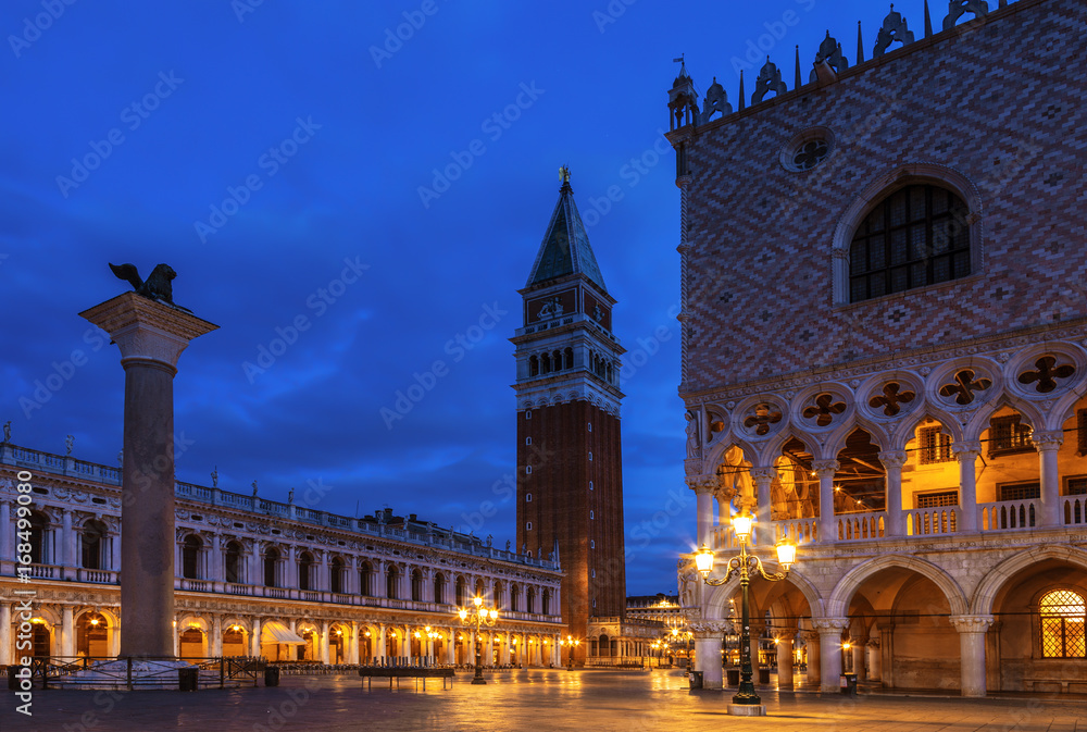 Square San Marco (Piazza San Marco) with the Doge's Palace (Palazzo Ducale) and the bell tower by night, Venice, Italy