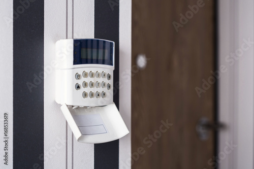 Protection of the apartment and the house. Alarm and surveillance console. Apartment under protection