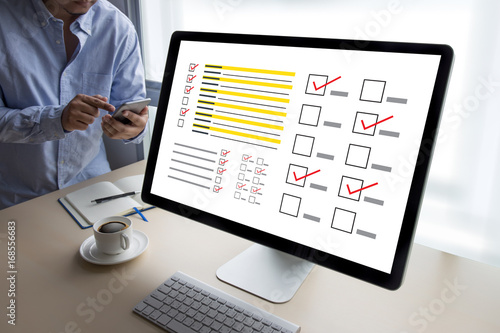 Fotografia businessman SURVEY and Results Analysis Discovery Concept