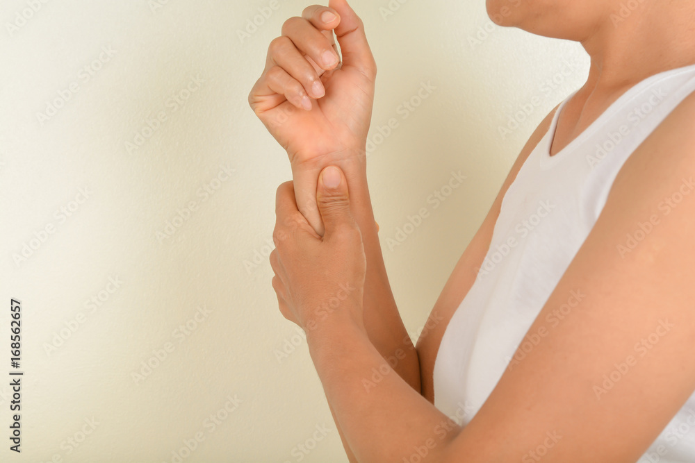 wrist pain older women - obrazy, fototapety, plakaty 